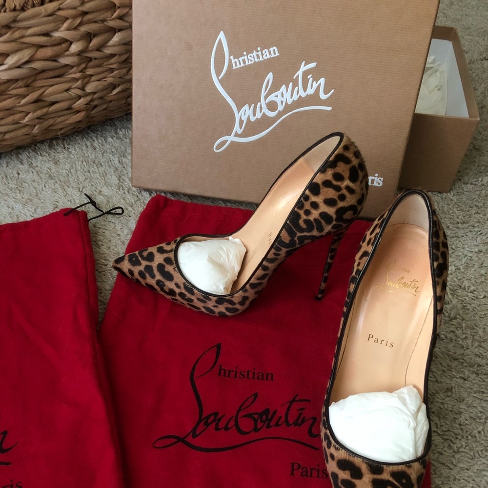 Christian Louboutin So Kate size 38.5